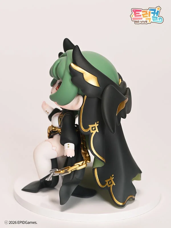 ジョアンの片側面。写真から幅や奥行きの実寸は測定していません。